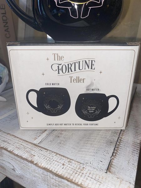 Colour Changing Fortune-teller mug Black - Image 2
