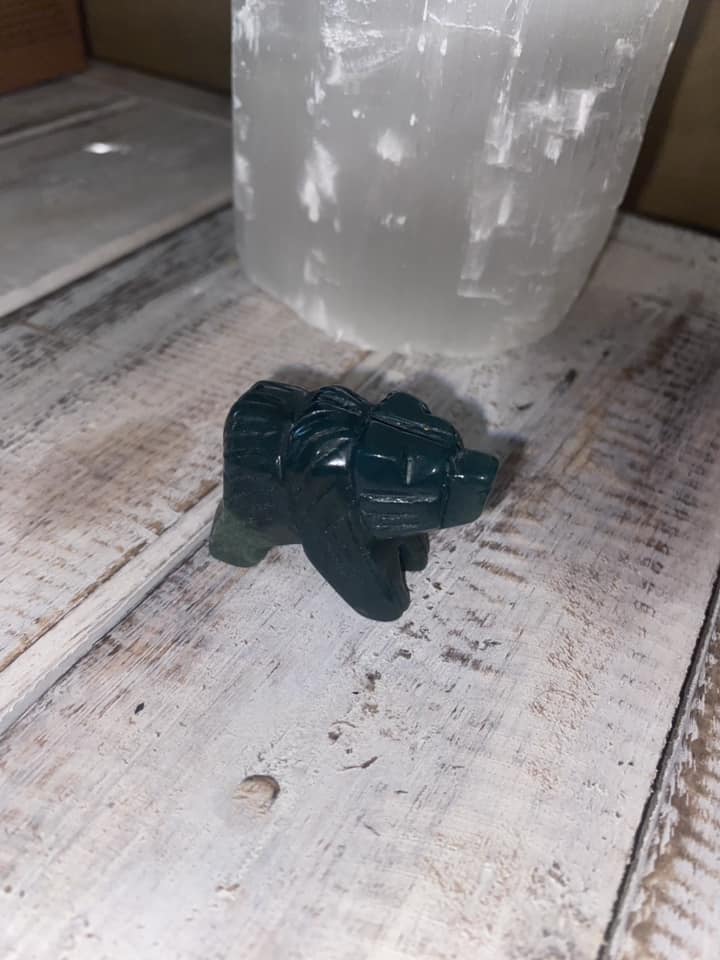 Dark Green serpentine Bear Crystal - Image 2